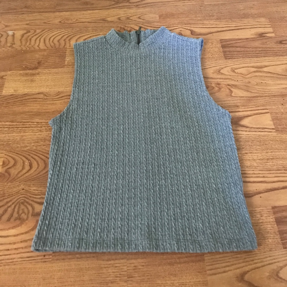 Forever 21 Gray Ribbed Turtleneck Crop Top